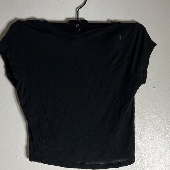 J&K Basic Crop Top - Picture 2 of 2